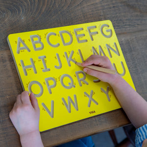 tickit Tafel zum Nachfahren von Großbuchstaben -